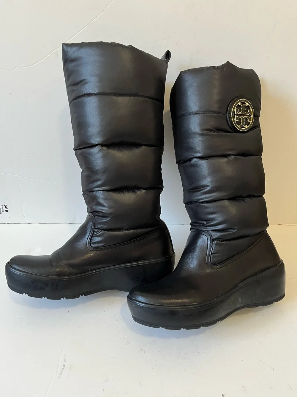 Tory Burch Black Quilted Wedge Puffer Knee Boots with Logo Medallion size 7 - Picture 4 of 8